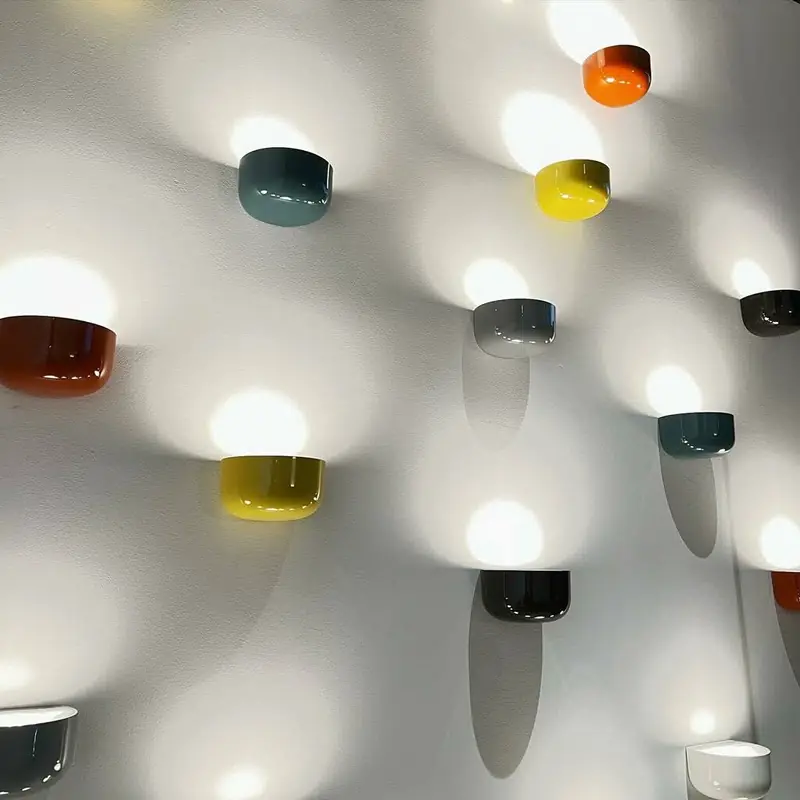 Bellhop wall up