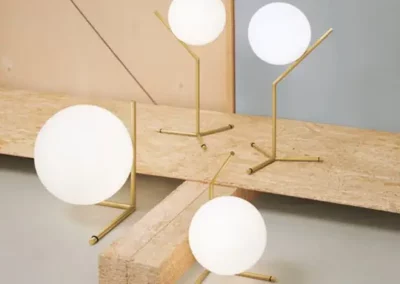 IC Light T